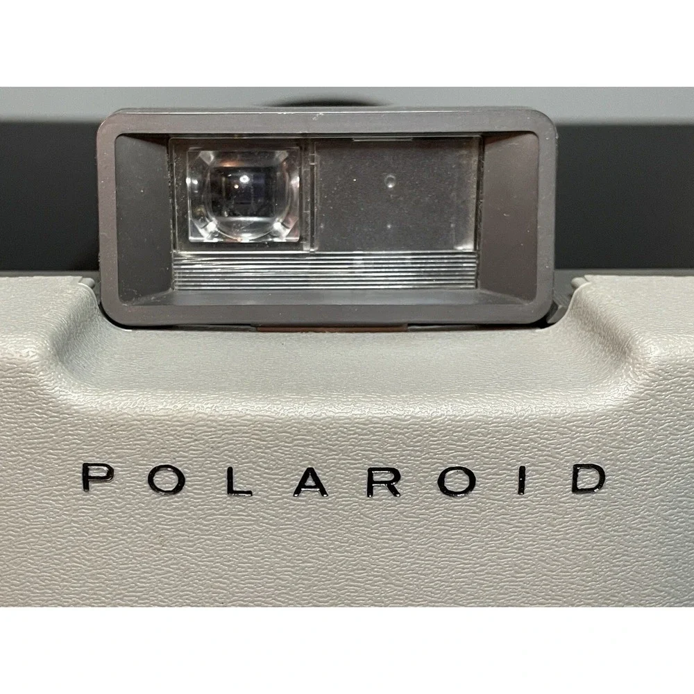 Polaroid Automatic‎ 210 Land Camera With User's Manual & Literature Untested